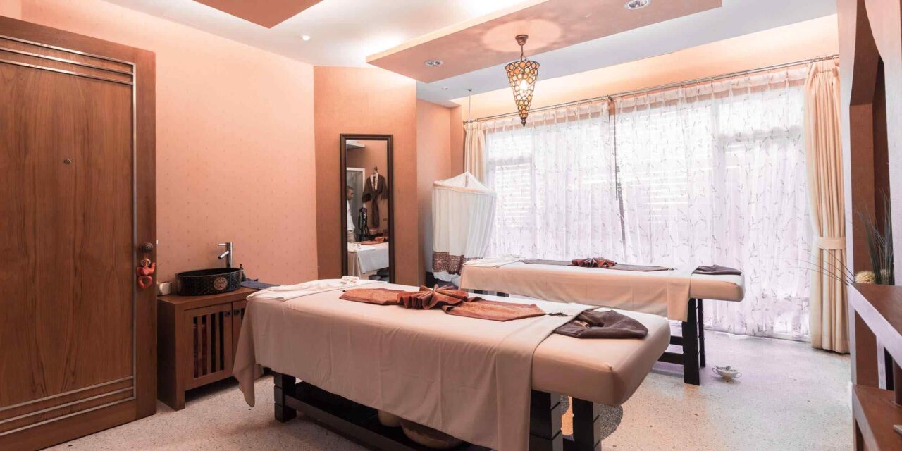 https://hairbellagio.com/wp-content/uploads/2018/10/spa-inside-bg-2-1280x640.jpg
