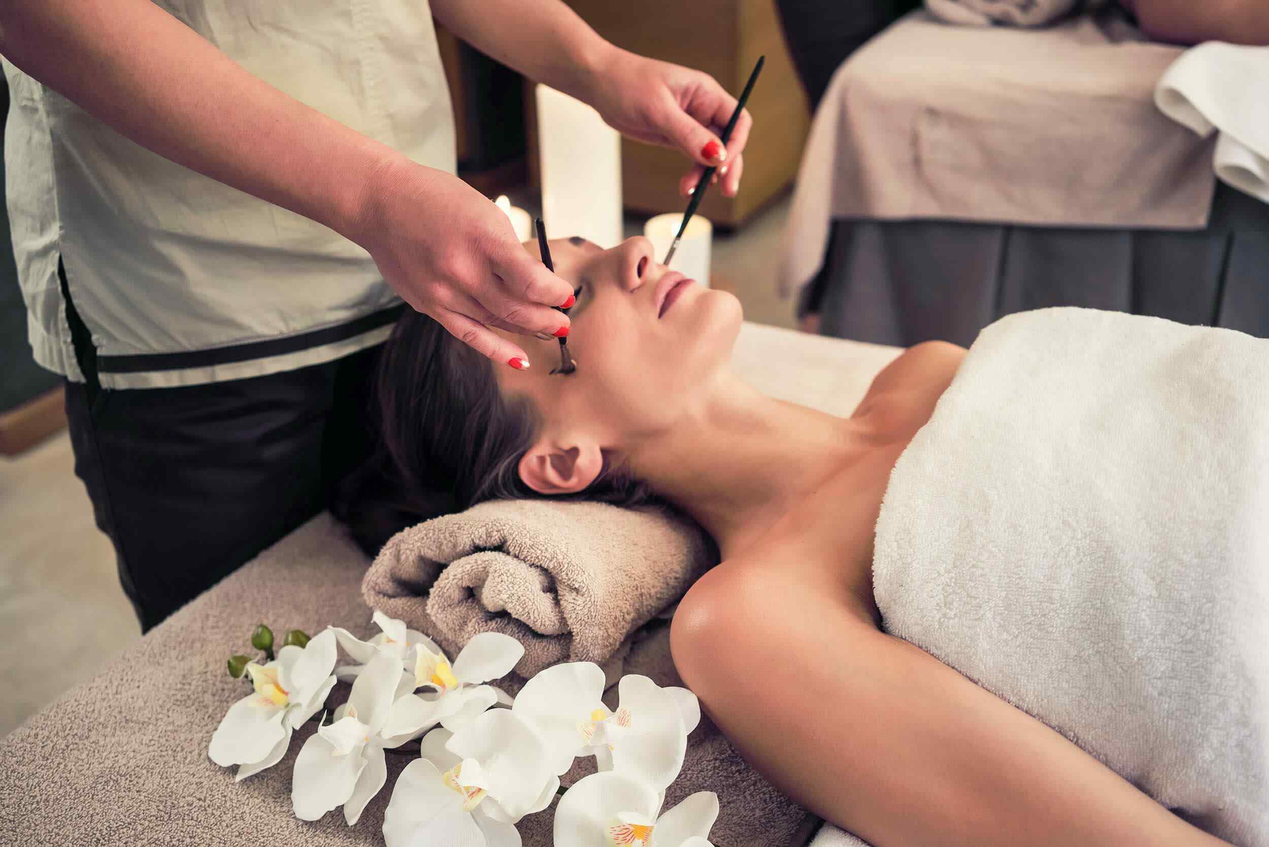 https://hairbellagio.com/wp-content/uploads/2018/10/spa-treatment-11.jpg